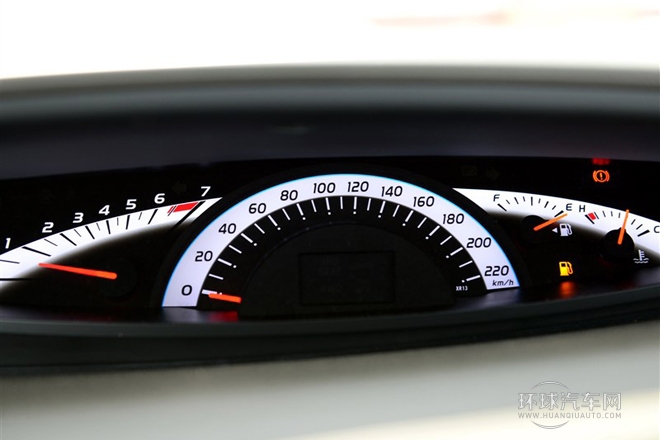 2012款 3.5 7人座豪華型