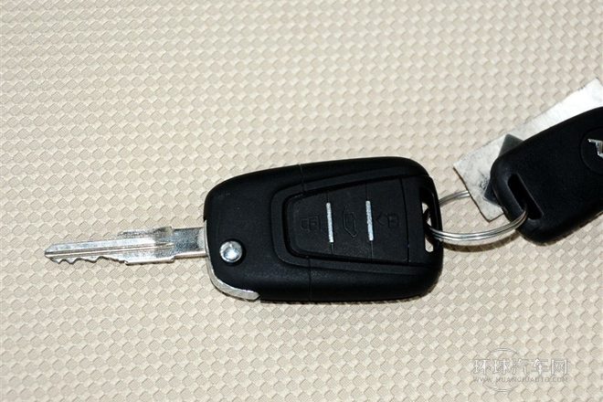 2011款 2.5T短軸中頂商杰版