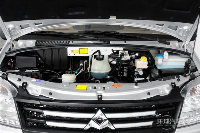 2011款 2.5T短軸中頂商杰版