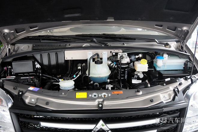 2011款 2.5T短軸低頂尊杰版