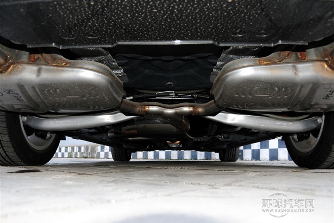 2012款 2.4L 豪華版