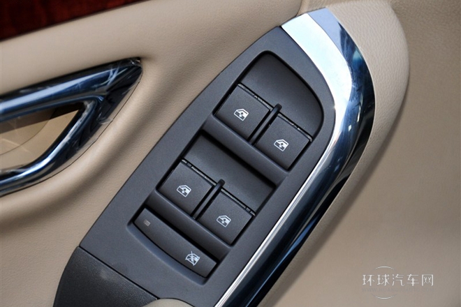 2012款 2.4L 豪華版