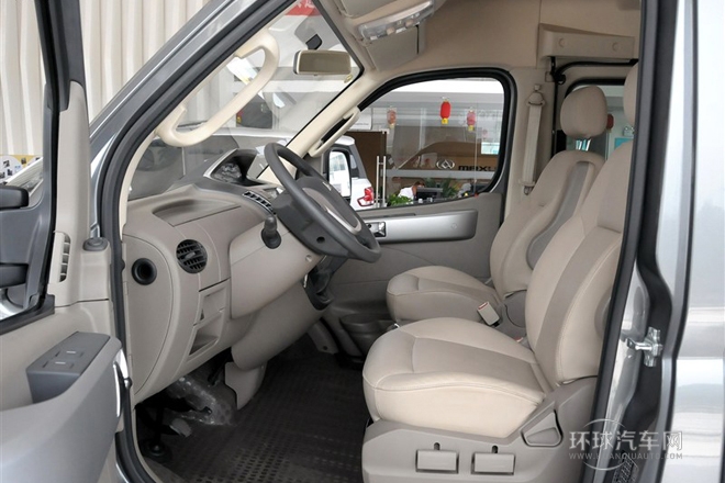 2011款 2.5T短軸中頂尊杰版