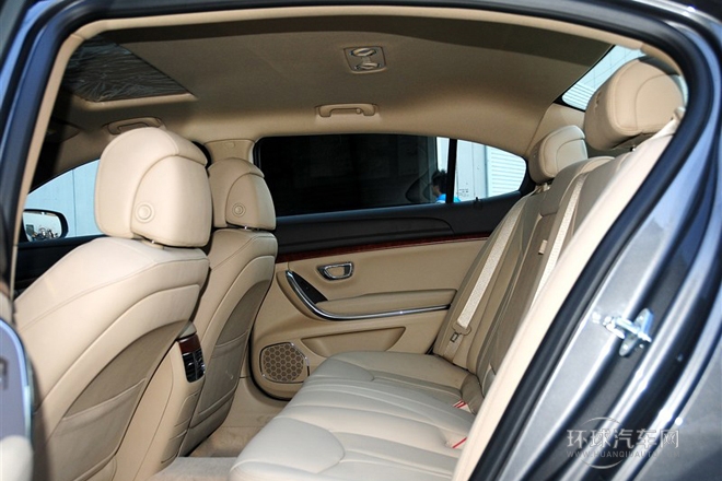 2012款 2.4L 豪華版