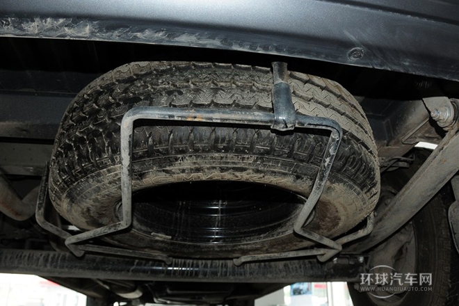 2011款 2.5T長(zhǎng)軸中頂商杰版