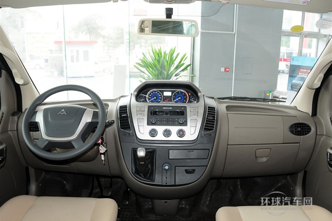 2011款 2.5T長軸中頂商杰版