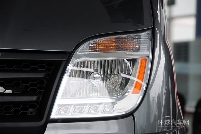 2011款 2.5T長軸中頂商杰版