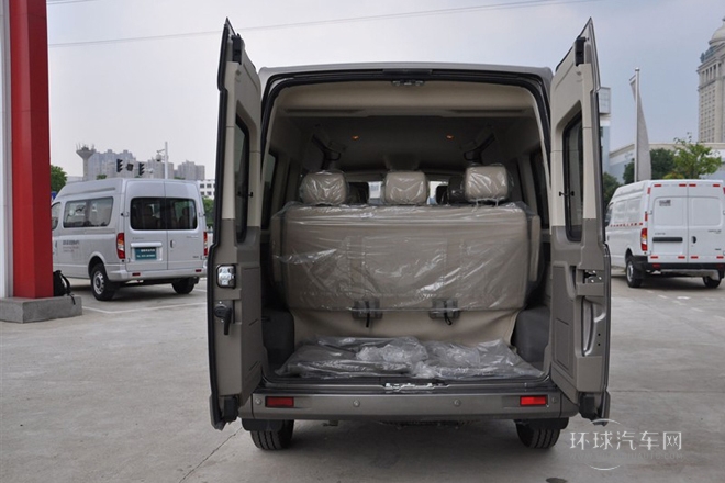 2011款 2.5T長軸中頂尊杰版