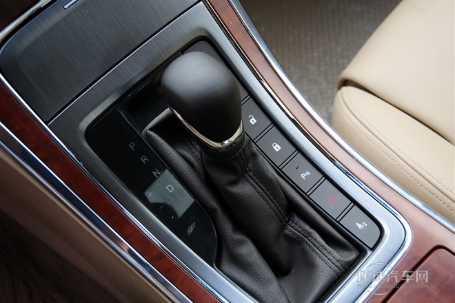 2012款 3.0L 旗艦版