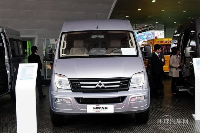 2011款 2.5T長軸中頂尊杰版