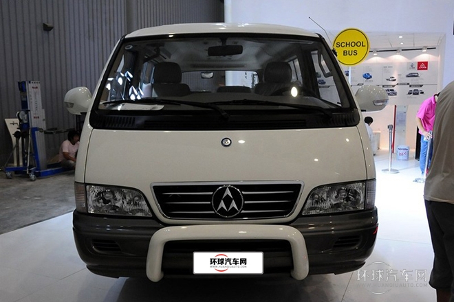 2013款 2.3L君享版長軸