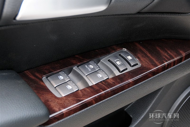 2013款 1.8T 2WD 自動勝域版