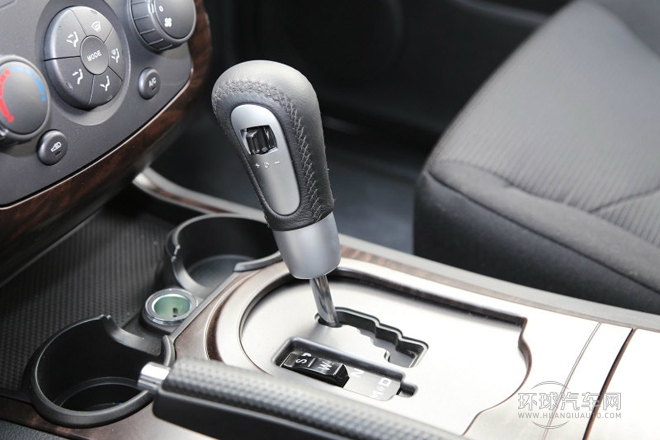 2014款 1.8T 2WD 自動(dòng)勝域特裝版