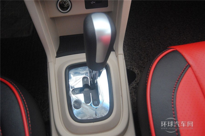 2013款 兩廂 1.5L AMT銳意版