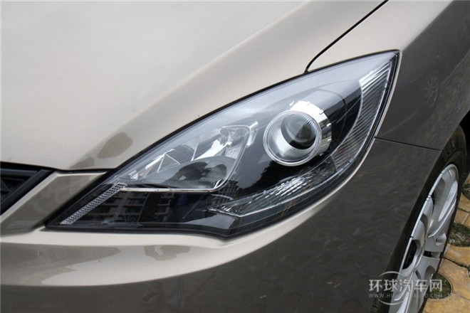 2013款 兩廂 1.5L AMT銳意版