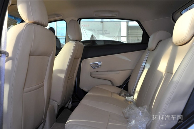 2013款 兩廂 1.5L 手動(dòng)暢意版