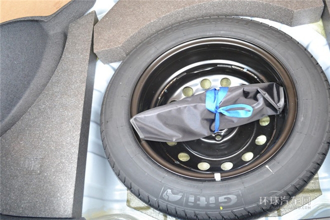 2013款 兩廂 1.5L 手動快意版