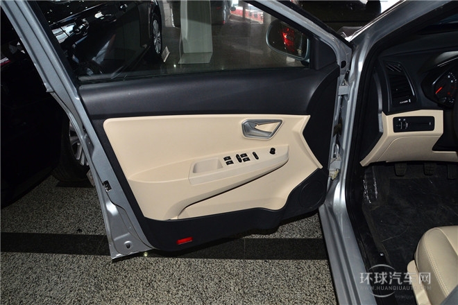 2013款 掀背 1.5L AMT銳意版