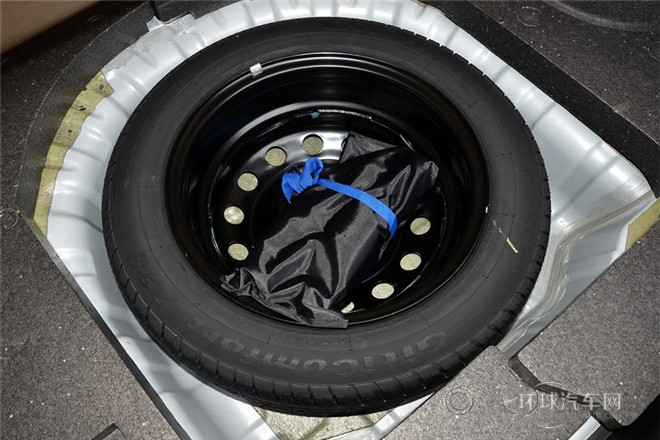 2013款 掀背 1.5L 手動(dòng)暢意版