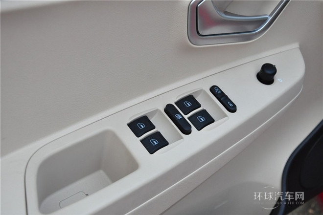 2013款 掀背 1.5L 手動快意版