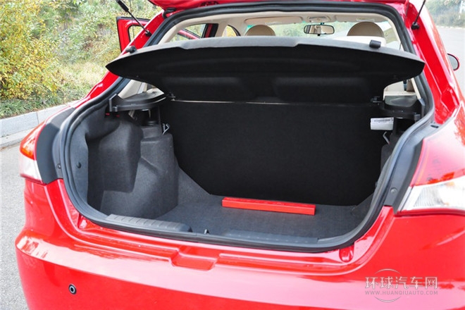 2013款 掀背 1.5L 手動快意版