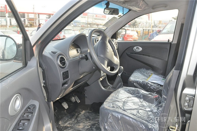 2012款 1.0L 手動標準型