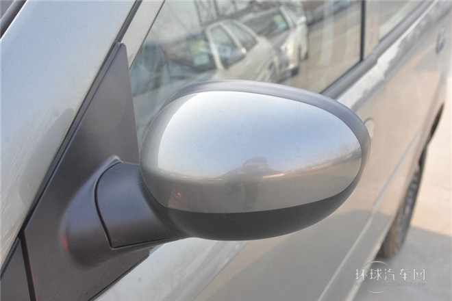 2012款 1.0L 手動標準型