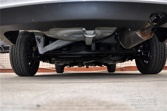 2012款 1.0L 手動舒適型