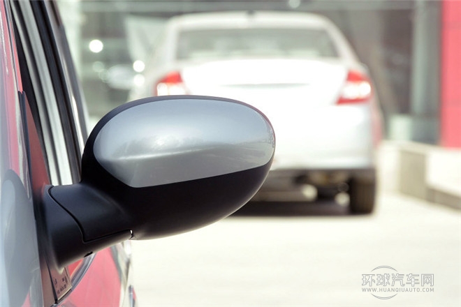 2012款 1.0L 手動數(shù)智導(dǎo)航版