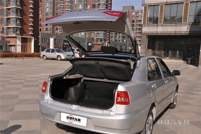 2012款 1.5L 手動標準型