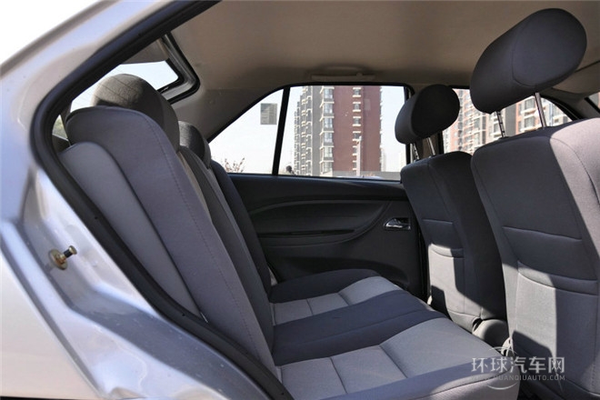 2012款 1.5L 手動標準型