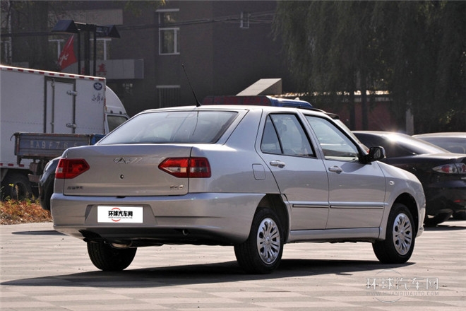 2012款 1.5L 手動(dòng)標(biāo)準(zhǔn)型