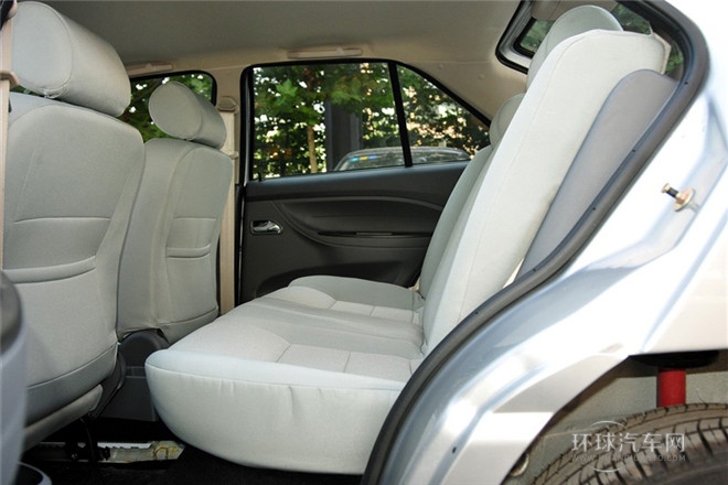 2012款 1.5L 手動舒適型