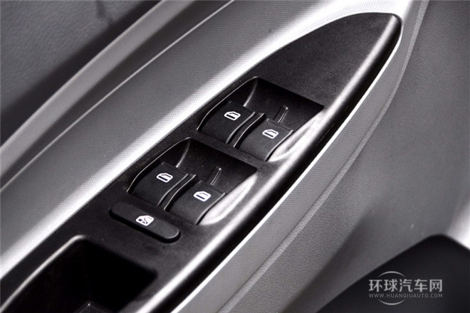 2012款 1.5L 手動尊貴型