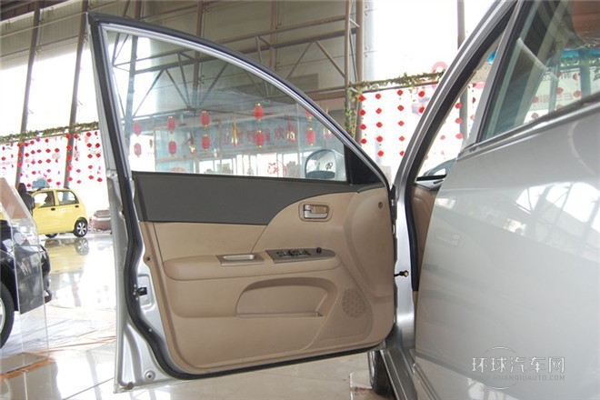 2010款 1.5L 手動華貴型