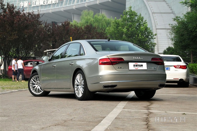 2014款 A8L 60 TFSI quattro專享型