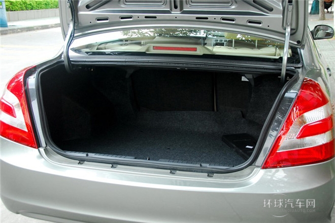 2010款 1.5L 手動精英型