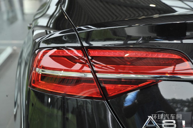 2014款 A8L 60 TFSI quattro豪華型