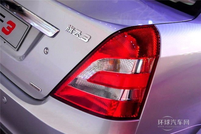 2010款 2.0L 自動豪華型