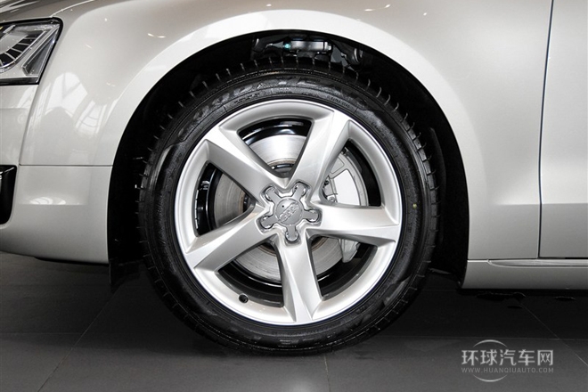 2014款 A8L 45 TFSI quattro豪華型