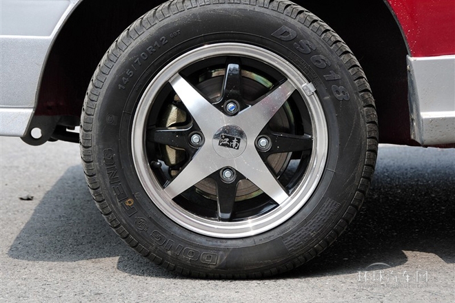 2010款 0.8L 尊貴型