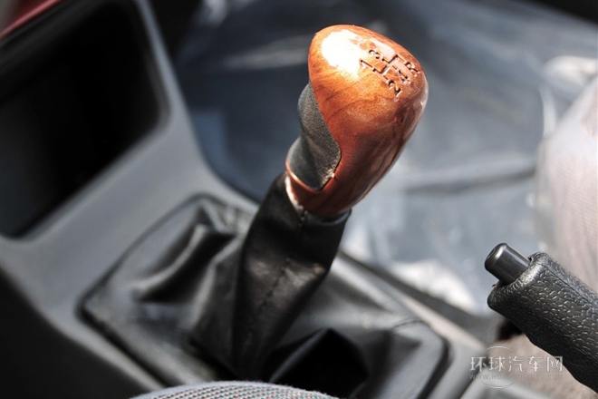 2010款 0.8L 尊貴型