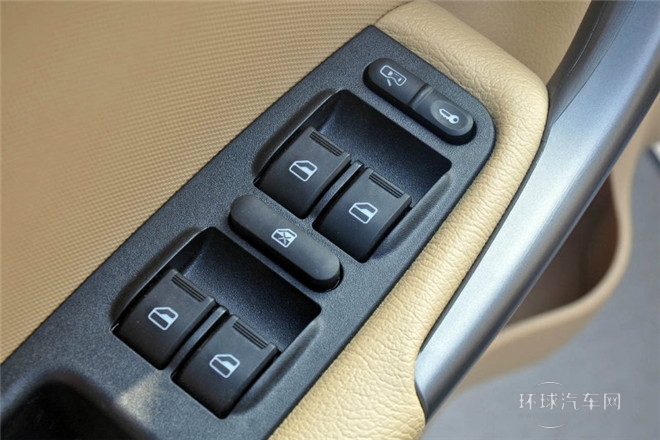 2013款 1.6L 手動賀歲版DVVT