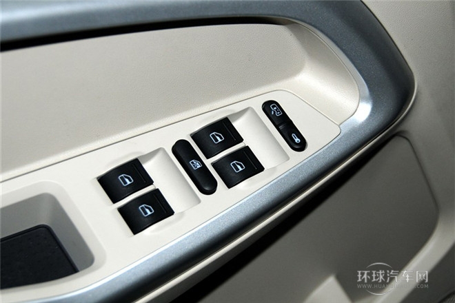 2014款 2.0L 手動家享版