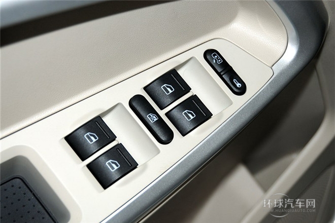 2014款 2.0L 手動家尊版