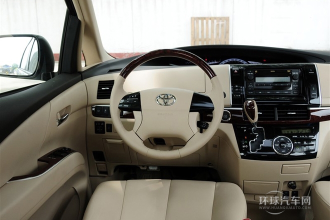 2012款 2.4 7人座標(biāo)準(zhǔn)版