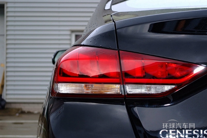 2015款 3.3 GDi 兩驅豪華版