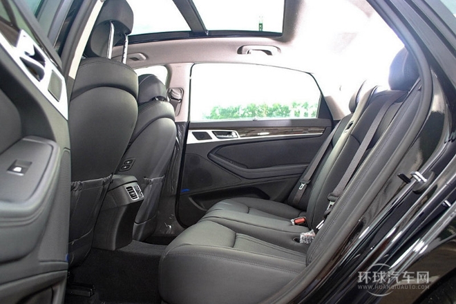 2015款 3.3 GDi 兩驅豪華版