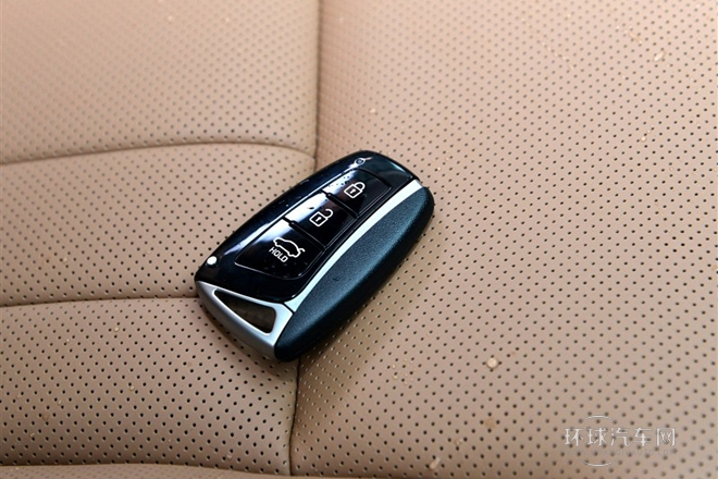 2015款 3.3 GDi 兩驅(qū)旗艦版