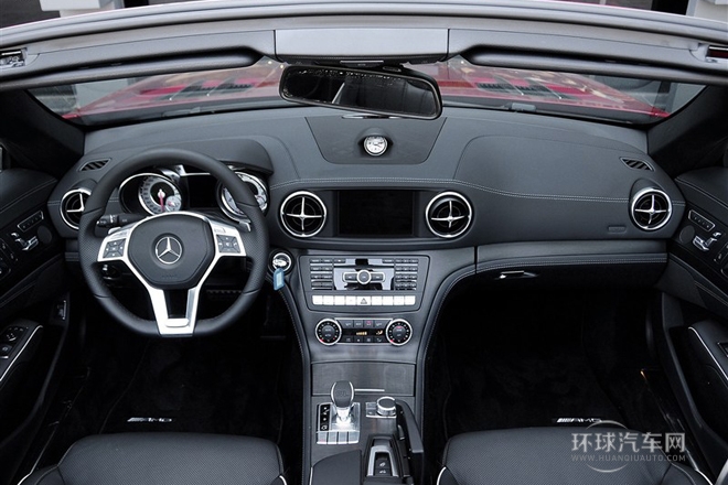 2013款350豪華運動版